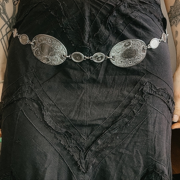 unbranded Accessories - Silver Conch Western Chain Belt